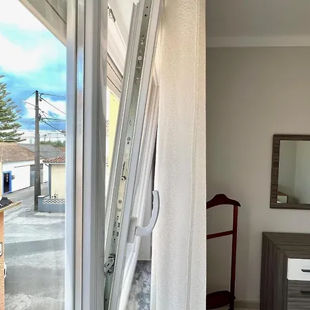 Apartment Surfers Den - One Bedroom Flat - Baleal Ferrel (Leiria)